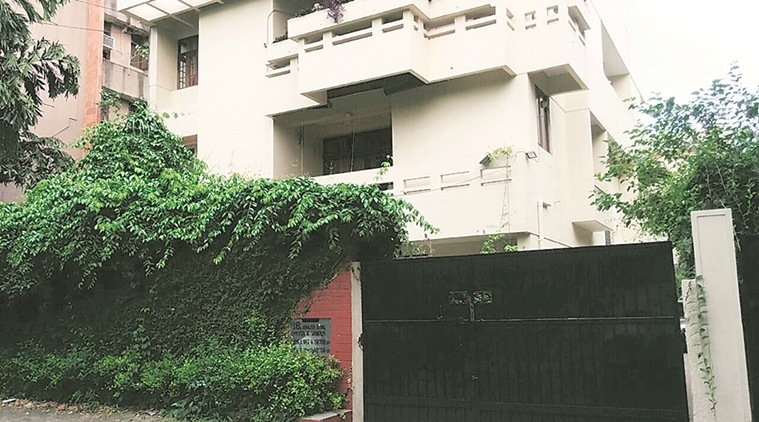  defence colony, delhi defence colony, defence colony robbery, robbery, diamond jewellery robbery, avneet singh house robbery, indian express news, delhi, delhi news