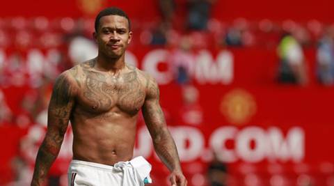 Memphis Depay invites yet more criticism - by travelling to