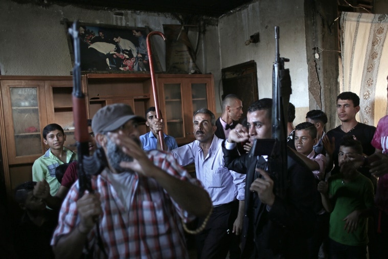 Palestinian wedding dress image