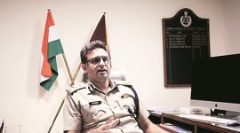 gurgaon, gurugram, gurgaon rain, gurgaon waterlogging, waterlogging gurgaon, gurgaon flood, gurgaon traffic, traffic in gurgaon, huda city centre metro station, gurgaon slums, slums in gurgaon, condition of gurgaon people, gurgaon temple, guru dronacharya temples, Sheetla Mata Mandir Road, gurgaon schools closed, gurgaon residents, indian express news, gurgaon news, gurgaon rain updates, gurgaon traffic updates, delhi, delhi news, indian express hardlook