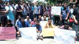 Kanpur, IIT Kanpur, IIT kanpur student dies, IIT kanpur death, IIT student death, IIT Kanpur news, IIT Kanpur protests, Kanpur news, India news, director held hostage, iit protest, indian express news, india news, iit kanpur news