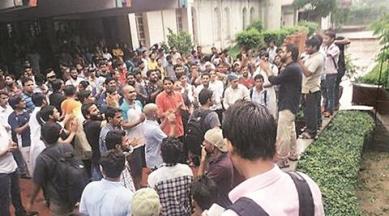 jamia, jamia raid, delhi police, jamia hostel raid, kashmiri students, jamia kashmiri students, kashmiri students in jamia, jamia millia islamia, indian express news