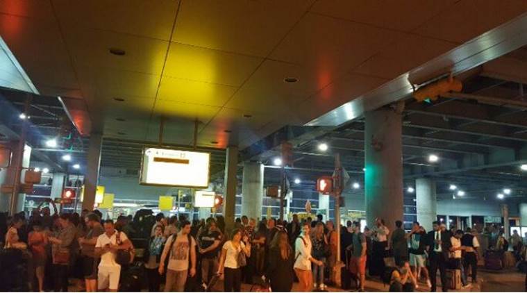 new york, charles schumer, jfk airport gunshots, kennedy airport, new york governor kennedy airport, world news
