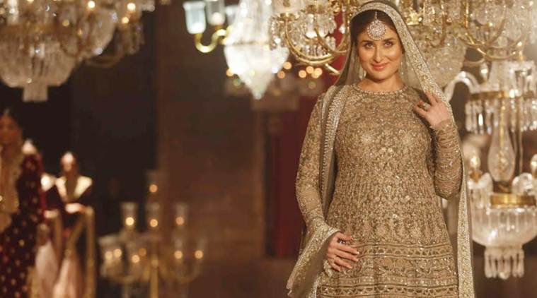 Kareena Kapoor Gets Emotional As She Walks The Ramp After Announcing 