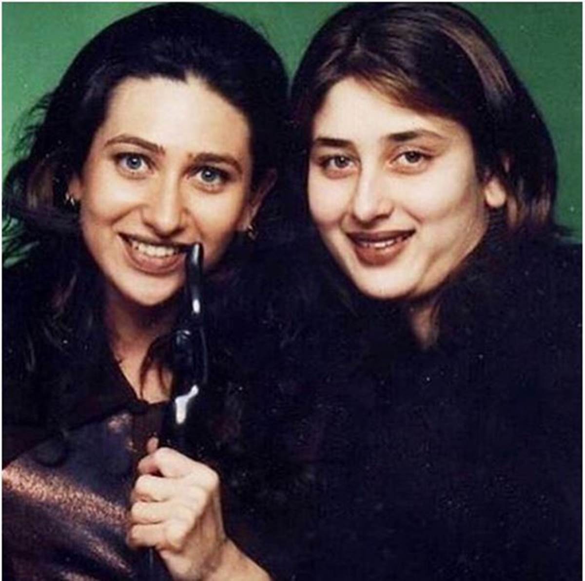 Karisma And Kareena Kapoor S Throwback Image Is The Cutest Thing You Will See Today Entertainment News The Indian Express