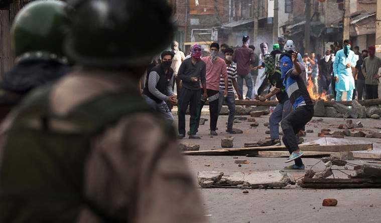 jammu adn kashmir, kashmir, kashmir protests, kashmir unrest, kashmir curfew, kashmir protests, kashmir protestors, kashmir pellet guns, kashmir deaths, kashmir injuries, kashmir doctors, kashmir hospitals, kashmir news, india news