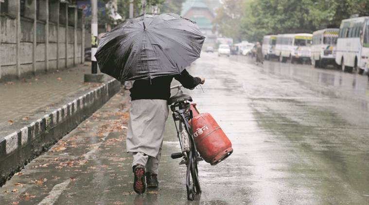 kashmir curfew, kashmir unrest, kashmir violence, kashmir clashes, kashmir tensions, tensions in kashmir, curfew in kashmir, india news