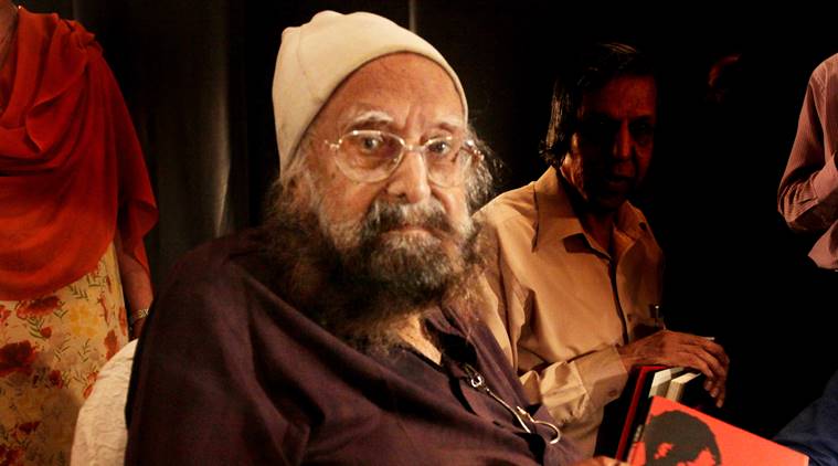 'Women, Sex, Love and Lust': Railway official objects to Khushwant Singh's 'obscene' book at stall