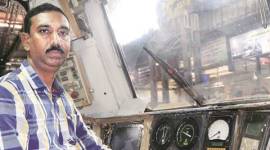 mumbai, mumbai local, mumbai motorman, mumbai local rail fracture, rail fracture mumbai local, local train, mumbai news, india news