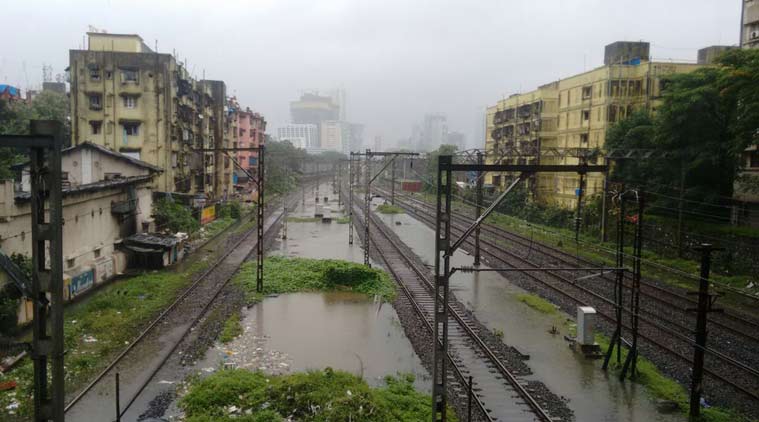 mumbai, mumbai rains, mumbai traffic, mumbai rain train services, mumbai water logging, mumbai high tide, mumabi rainfall, mumbai traffic diversion, mumbai news, mumbai monsoon, india news, maharashtra news