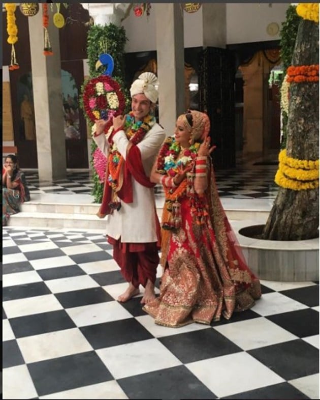 Shweta Pandit, singer Shweta Pandit, Shweta Pandit wedding, Shweta Pandit wedding images, Shweta Pandit images, shweta pandit Ivano Fucci wedding
