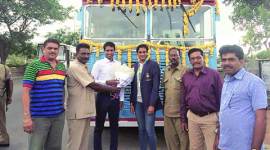 p v sindhu, pv sindhu comes back, pv sindhu silver medal, pv sindhu match, pv sindhu finals, pv sindhu reception, rio olympics pv sindhu, pv sindhu silver, pv sindhu felicitation, pv sindhu nilambari, india news, mumbai news