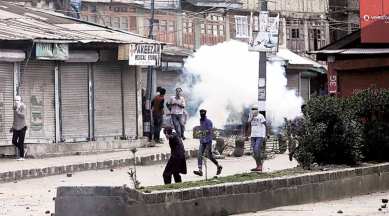kashmir, kashmir clashes, kashmir news, fresh kashmir clashes, kashmir protests, kashmir protest deaths, kashmir latest news, india news