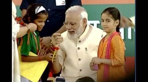 Raksha Bandhan 2016: From PM Modi To Delhi CM Kejriwal, How Leaders ...