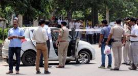 manish sisodia, delhi police, delhi police arrests violators, open liquor consumption, violators punished, new delhi, clean delhi drive, liquor stores in Delhi, indian express news