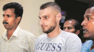 Romanian frauds, Rs 49 thefts