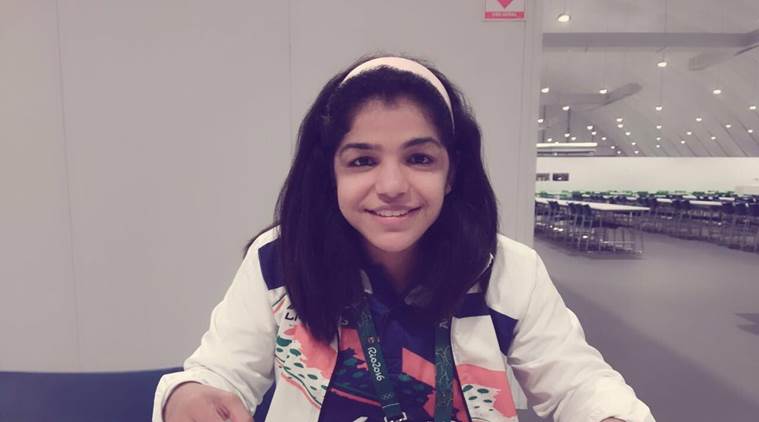 Sakshi Malik poses with her breakfast tray/ Twitter