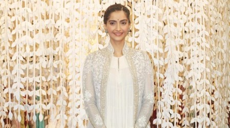 sonam kapoor, loreal paris, hair colour, hair colour styles, hair colour women, lifestyle news, fashion news