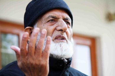 Syed Ali Shah Geelani, Geelani, burhan wani, kashmir, kashmir unrest, Kashmir Valley, Kashmir Valley unrest, kashmir violence, kashmir news, india news
