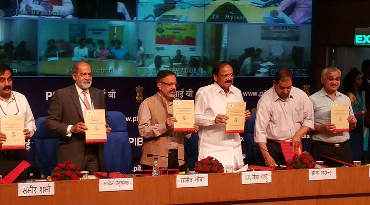 venkaiah naidu, swachh bharat, swach bharat mission, municipality workers, cleanest cities india, narendra modi, mysuru cleanest city, swachh survekshan, swachh bharat competition, india news