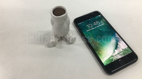 Apple, Apple iPhone 7, Apple iPhone 7 review, iPhone 7 review blog, iPhone 7 review price, iPhone 7 camera samples, iPhone 7 features, iPhone 7 specs, iPhone 7 India launch, iPhone 7 India price, mobiles, smartphones, technology, technology news