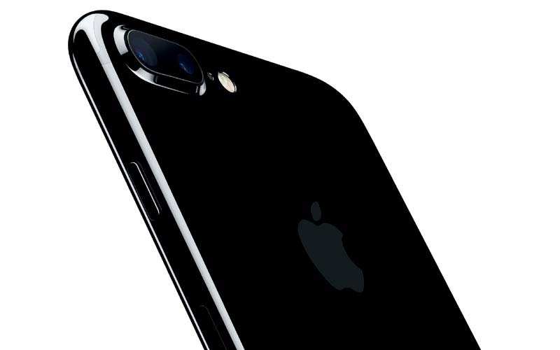 Iphone 7 7 Plus Jet Black Finish Version Prone To Scratches Confirms Apple Technology News The Indian Express