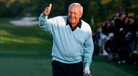 Honorary starter Arnold Palmer gestures after hitting a drive to begin the 2007 Masters golf tournament on the first tee at the Augusta National Golf Club in Augusta, Georgia, U.S. on April 5, 2007.     REUTERS/Mike Blake/File Photo
