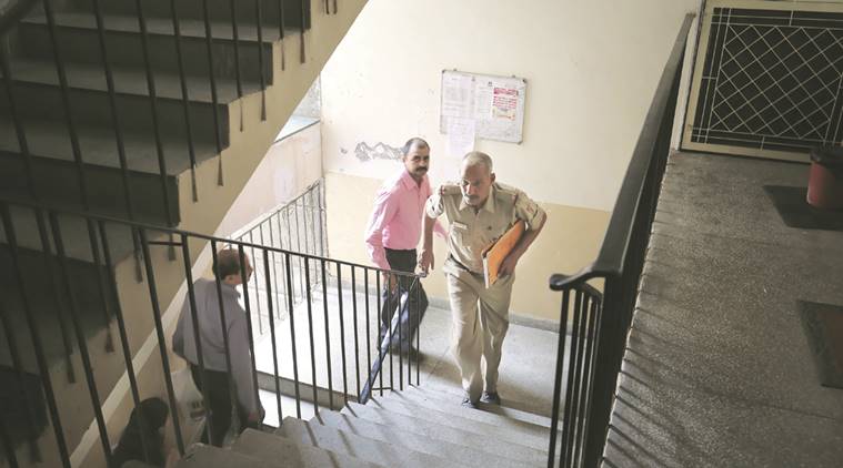 b k bansal, bk bansal suicide, b k bansal, bk bansal dead, senior bureaucrat suicide, bk bansal son suicide, who is bk bansal, why bk bansal committed suicide, corrupton, k bansal corruption, bk bansal corruption charge, delhi bureaucrat suicide, india news, indian express news, india news