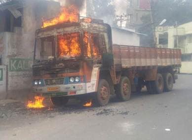 cauvery water dispute, cauvery protests, cauver water row, bengaluru violence, bengaluru curfew, hyderabad police, hyderabad, hyderabad cable, cauvery water row update, india news, indian express,