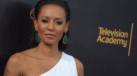 Tina Fey, Amy Poehler, Emmy gold, Emmy, Saturday Night Live, creative arts Emmy, creative arts Emmy awards