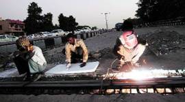 dengue, delhi dengue, dengue epidemic, dengue outbreak delhi, dengue and migrant workers, dengue factory workers, delhi dengue crisis, dengue and chikungunya, india news