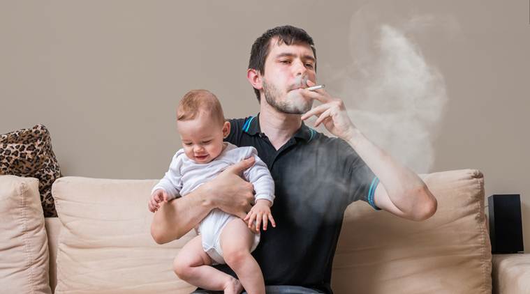 smoking, parents smoking, passive smoking, passive smoking asthma, paternal smoking, maternal smoking, asthma, babay asthma, father smoking asthma, children asthma risk, parents smoking children risk, health news, lifestyle news, latets news, indian epress