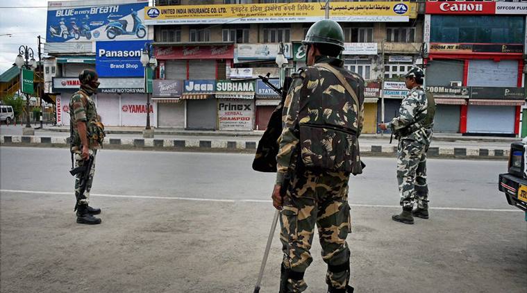 kashmir, kashmir unrest, kashmir curfew, curfew today, kashmir curfew today, burhan wani, burhan wani death, kashmir violence, kashmir protests, burhan wani killing, mehbooba mufti, hizbul mujahideen, kashmir violence, kashmir valley, jammu kashmir news, kashmir news, india news, indian express