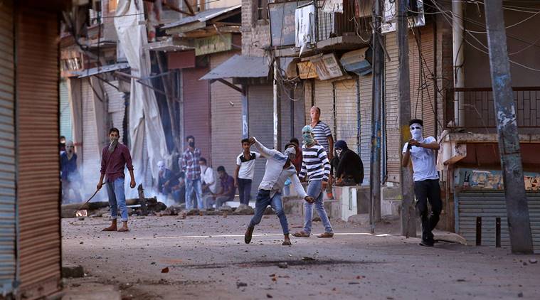 Kashmir, Kashmir unrest, valley unrest, Burhan wani killing, militants, unrest, violence, sporadic violence, stone pelting, hurt, injured, india news, indian express