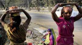 women mnrega workers, NREGA, minimum wage, women minimum wage, woman paid less, rural development ministry, MGNREGA, india news, indian express