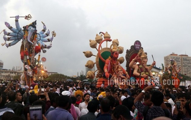 Ganesh Visarjan Stunning Photos Of Bidding Adieu To Ganpati Bappa Lifestyle Gallery News 6216