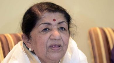 Lata Mangeshkar, Lata Mangeshkar images, lata mageshkar FIR