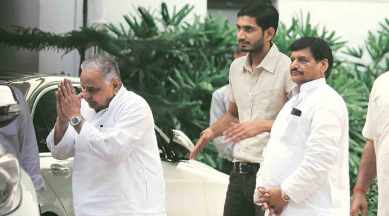 uttar pardesh elections 2017, samajwadi party, shivpal yadav, akhilesh yadav, mulayam singh yadav, up polls, akhilesh yadav, uttar pradesh government, akhilesh yadav sacked, shivpal takes over, shivpal singh yadav, mulayam singh yadav, samajwadi party, samajwadi party chief, new sp chief, ram naik, qed, ajit singh, up politics, up election politics, indian express news, india news, elections updates