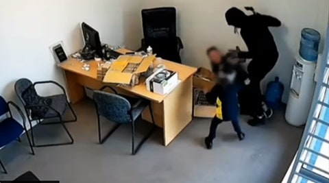 6 year old indian stops robbers in NZ, 6 year old tries to stop robbery in NZ, Indian girl tries to stop robbery, New Zealand little girl tries to stop robbery, New Zealand Indian girl tries to stop robbery