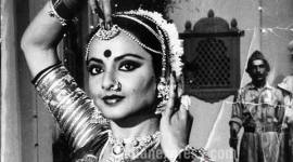 Rekha, Rekha journey, Rekha career, Rekha acting, Rekha films, Rekha movies, Rekha enigma, Rekha fame, Rekha pain, Rekha life, Rekha love life, Rekha bollywood debut, Rekha realtionships, Rekha retro, Entertainment, indian express, indian express news