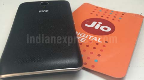 jio phone sim slot