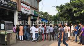 Reliance Jio, Reliance Jio 4G SIM, Reliance Jio how to get, Reliance Jio wait, Reliance Jio waiting period, Reliance Jio 4G Compatible phones, Reliance Jio phones, Reliance Jio features, Reliance Jio price
