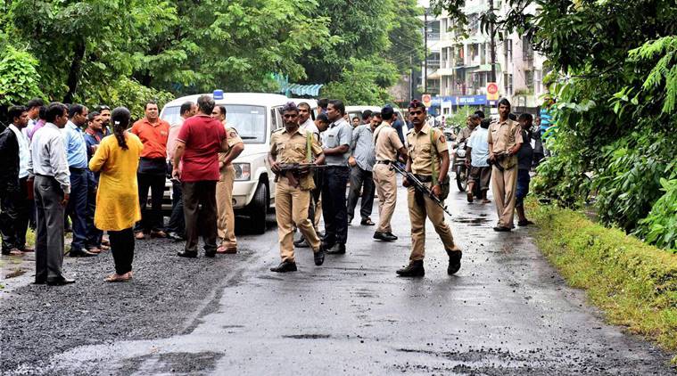 Mumbai : Heavy security arrangements after two school children spotted suspicious looking gunmen at Uran, in Navi Mumbai on Thursday. PTI Photo (PTI9_22_2016_000252B)