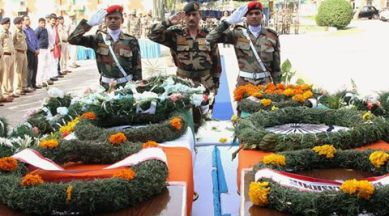 ceasefire violation,army officer killed, pakistani army, indian army, LOC,Kashmir, Keran sector, army clash, Indo-Pak border, indian express news