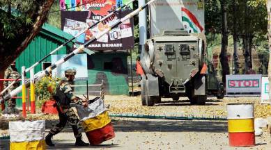 uri terror attack, uri attack, nia uri attack, nia visits uri, rajnath singh meeting, uri attack, uri review meeting, kashmir terror attack, uri army base, india news, latest news