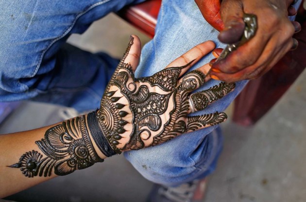 Karwa chauth,Karwa chauth 2016, Karwa chauth vrat vidhi,Karwa chauth tips, Karwa chauth vidhi, Karwa chauth timing moon 2016