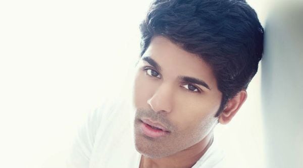 Allu Sirish is all set to make his debut in Malayalam alongside Mohanlal in a war movie.