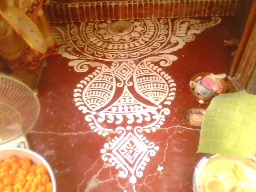 durga puja, durga puja 2016, durga pujo, alpana, alpona, alpanan design, pujo alpana design, durga puja alpona design, alpanan pattern, alphana pattern photos,