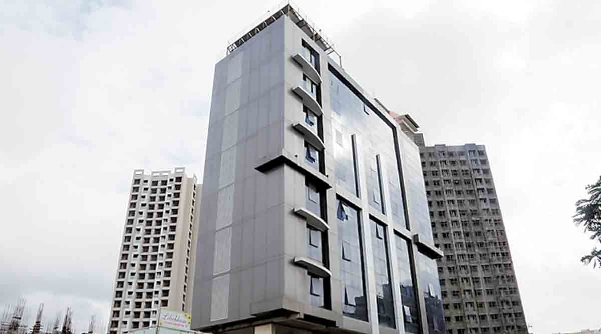 mumbai, irs scam mumbai, mumbai scam, mumbai call centre racket, call centre racket, mumbai call centre raids, call centre raids in maharashtra, thane call centre, call centre racket busted, call centre, fake irs officials, us citizens, india news, latest news