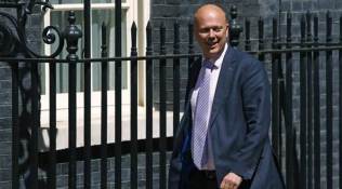 US and UK strike deal to preserve air service after Brexit